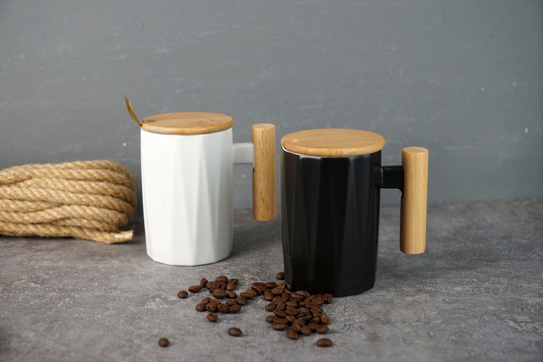 stoneware coffee mug bamboo handle with lid