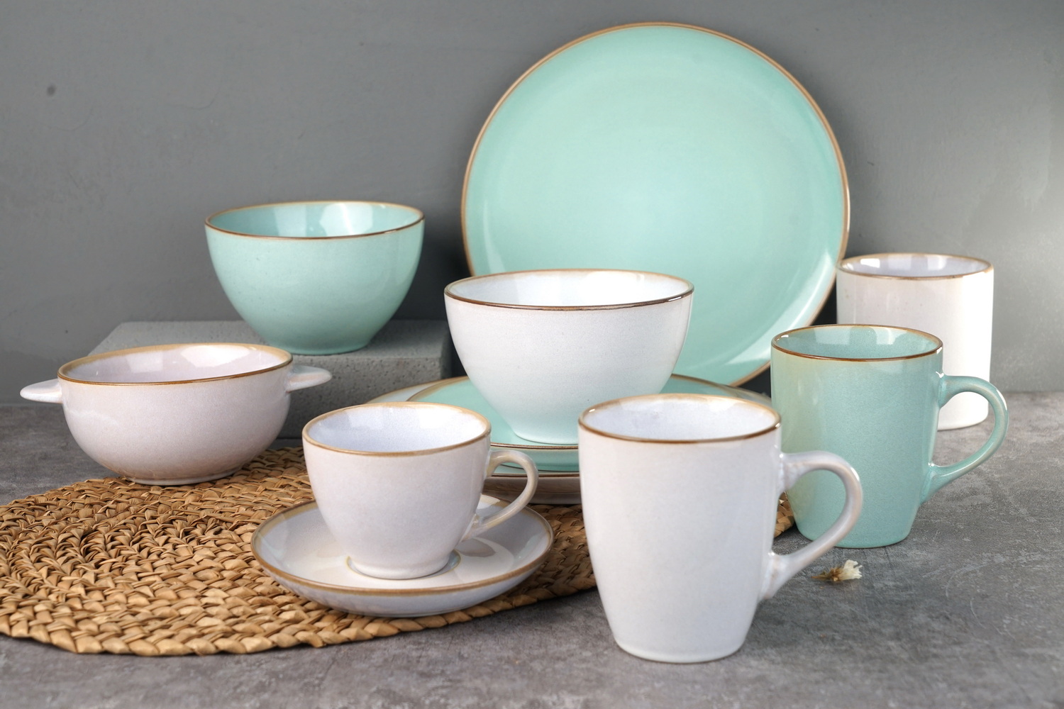 stoneware dinnerware set reactive glaze with reactive rim