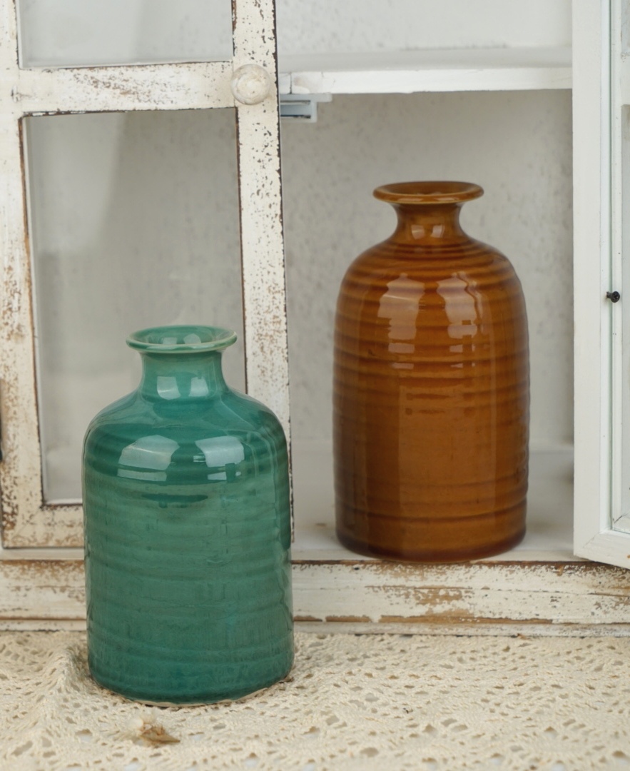 stoneware reactive glaze vase