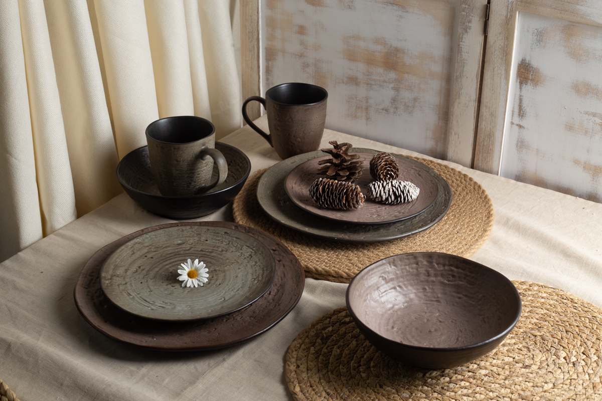 stoneware reactive glaze embossed patterns with irregular rim QX670