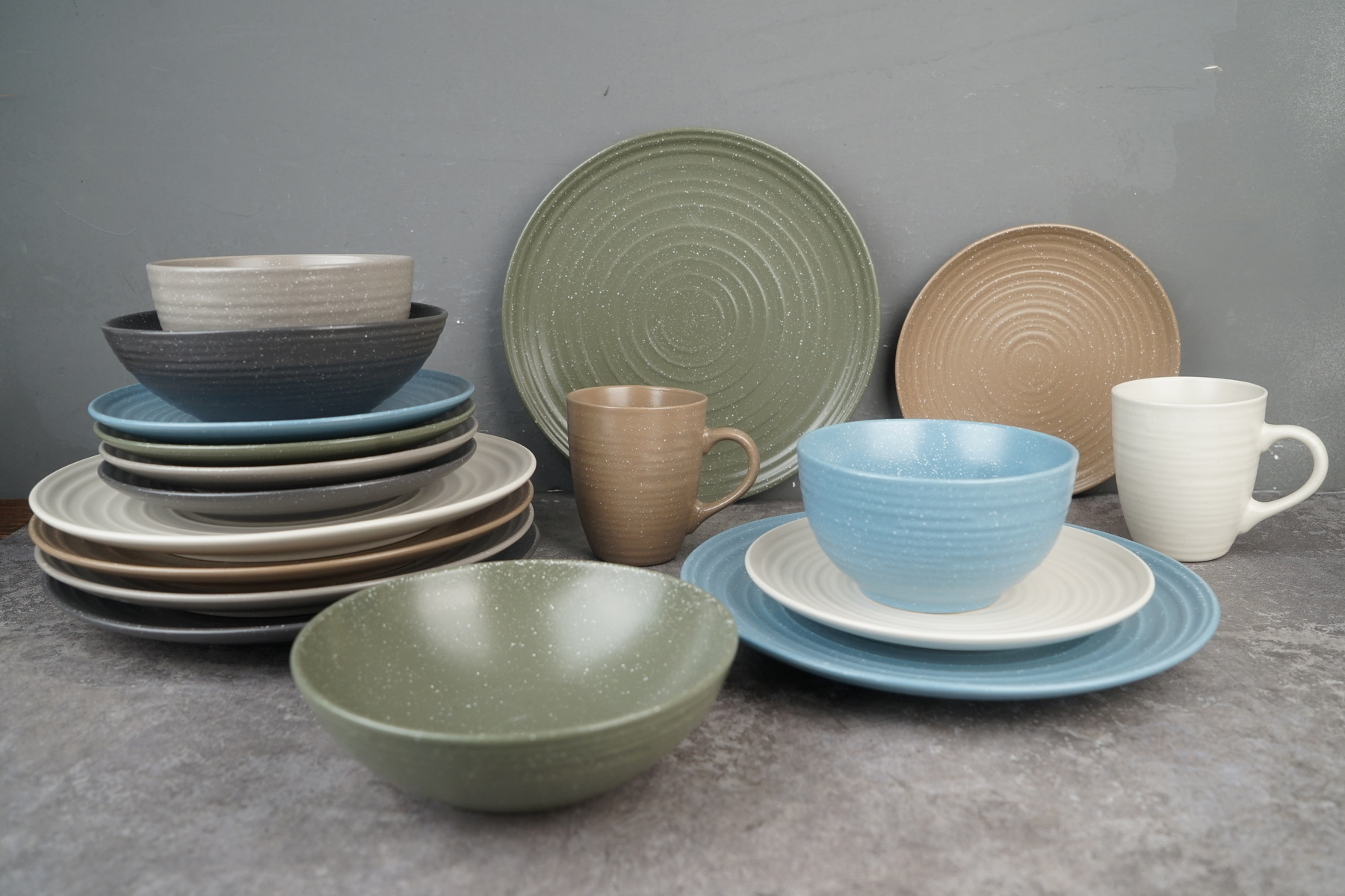 stoneware dinnerware set embossed lines with speckle BH823