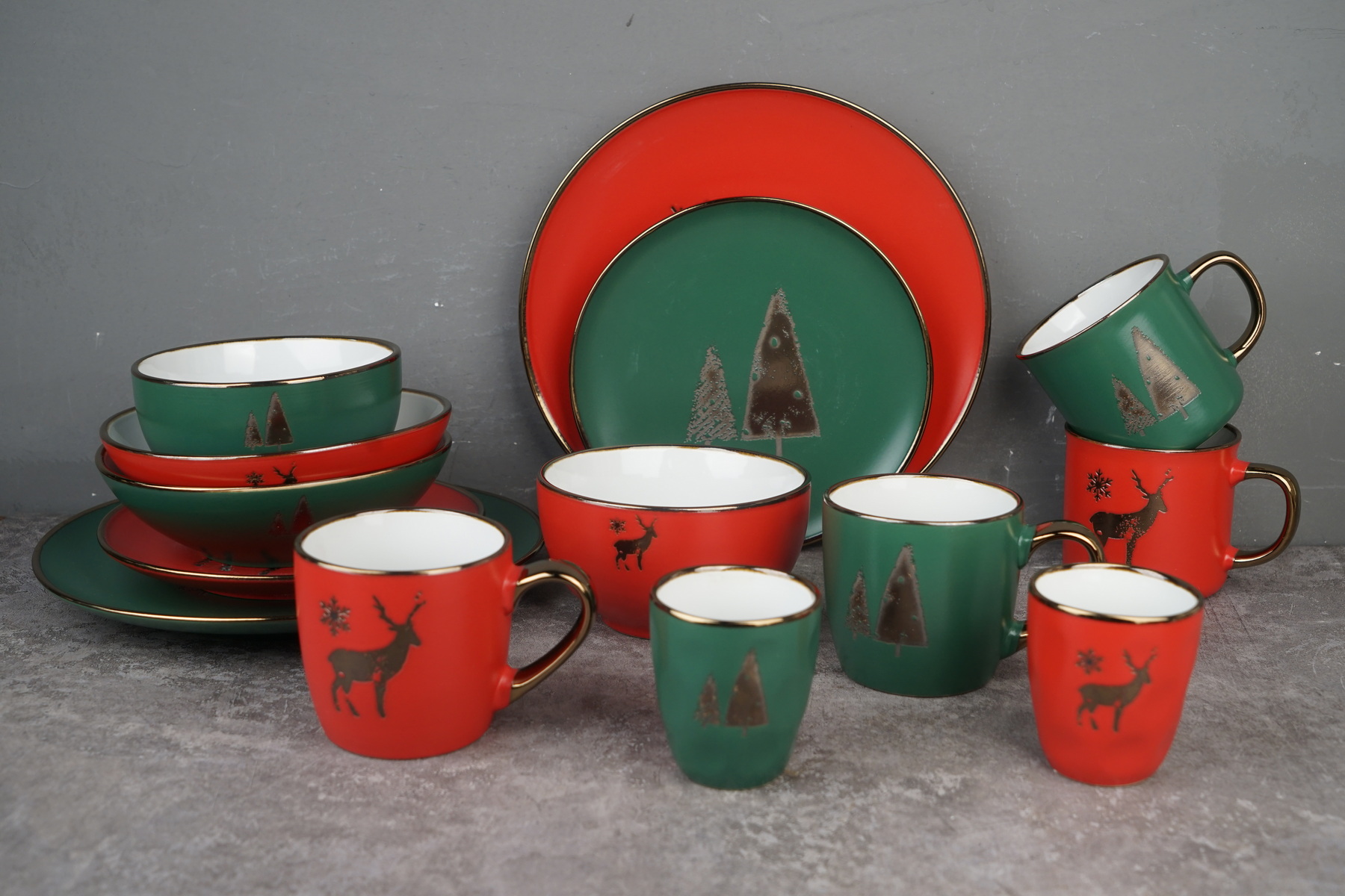 stoneware red/green dinnerware set embossed metallic pattern BH831