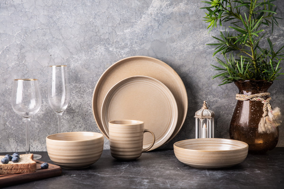 Stoneware dinnerware set matte reactive glaze embossed lines YX076
