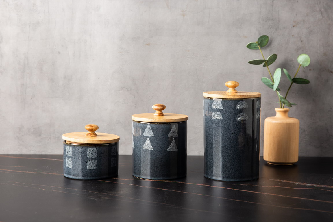 Stoneware Jar with bamboo lid reactive glaze YX