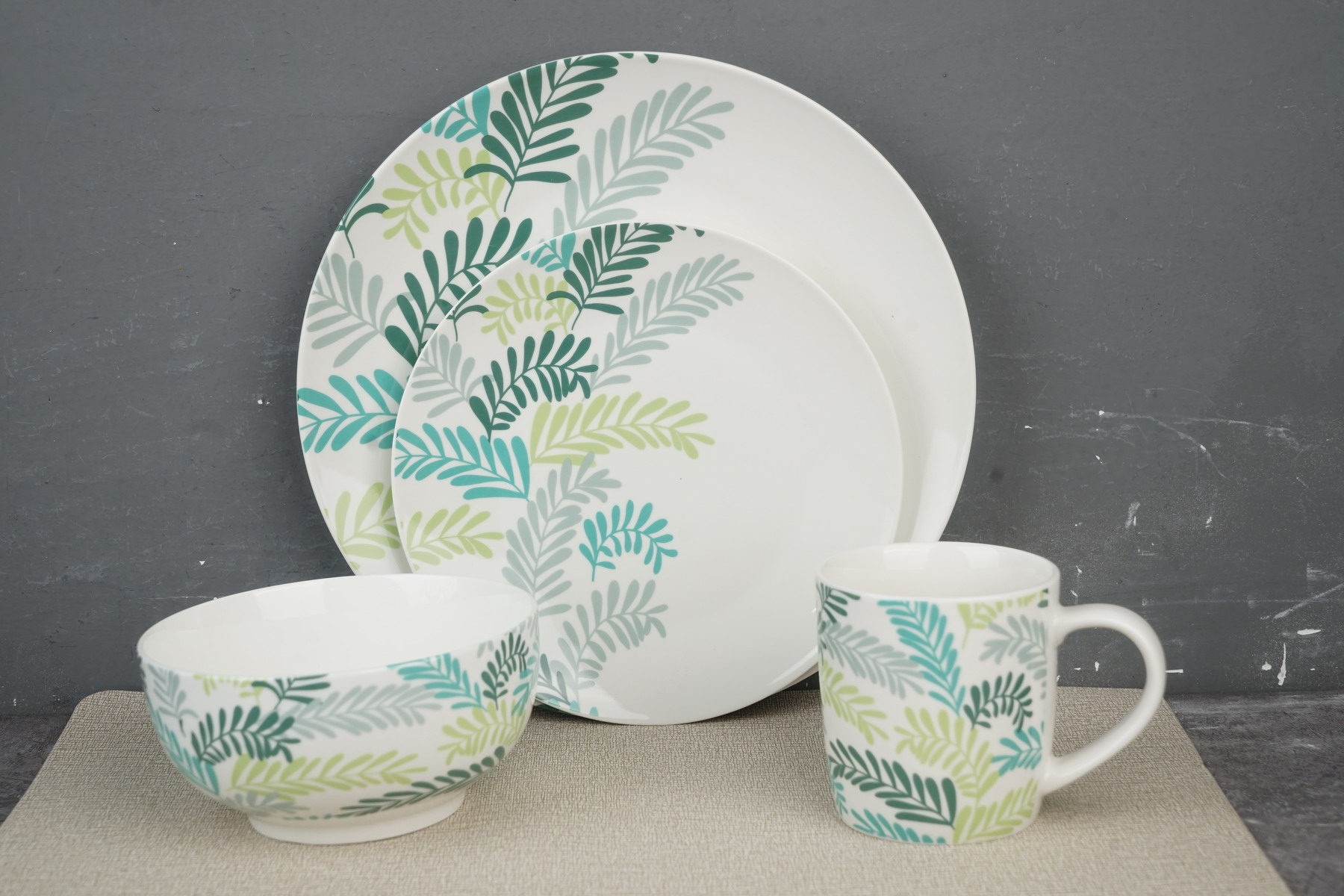 new bone china dinnerware set with leaf design 7851Y