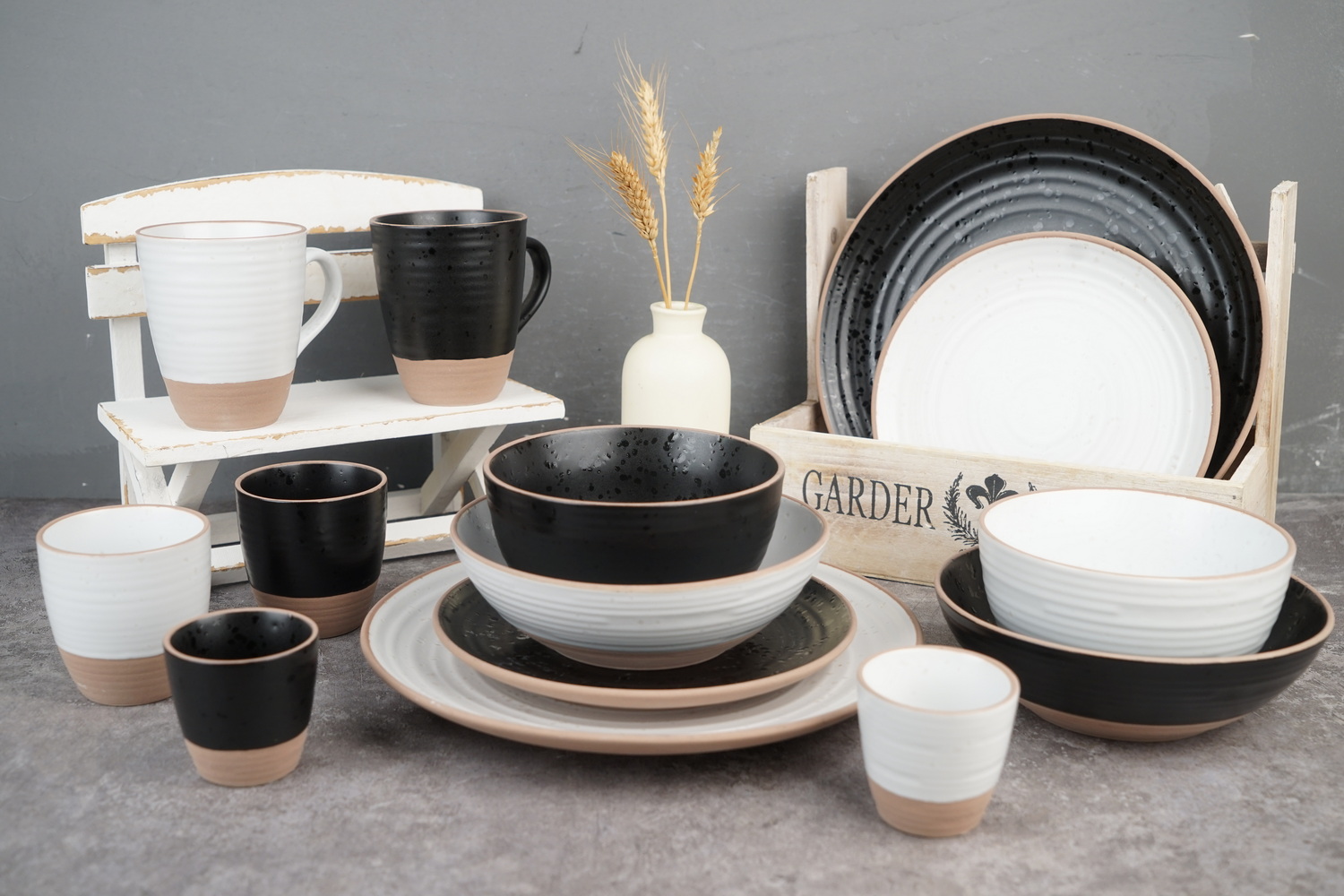 stoneware reactive glaze dinnerware set embossed rib BH841