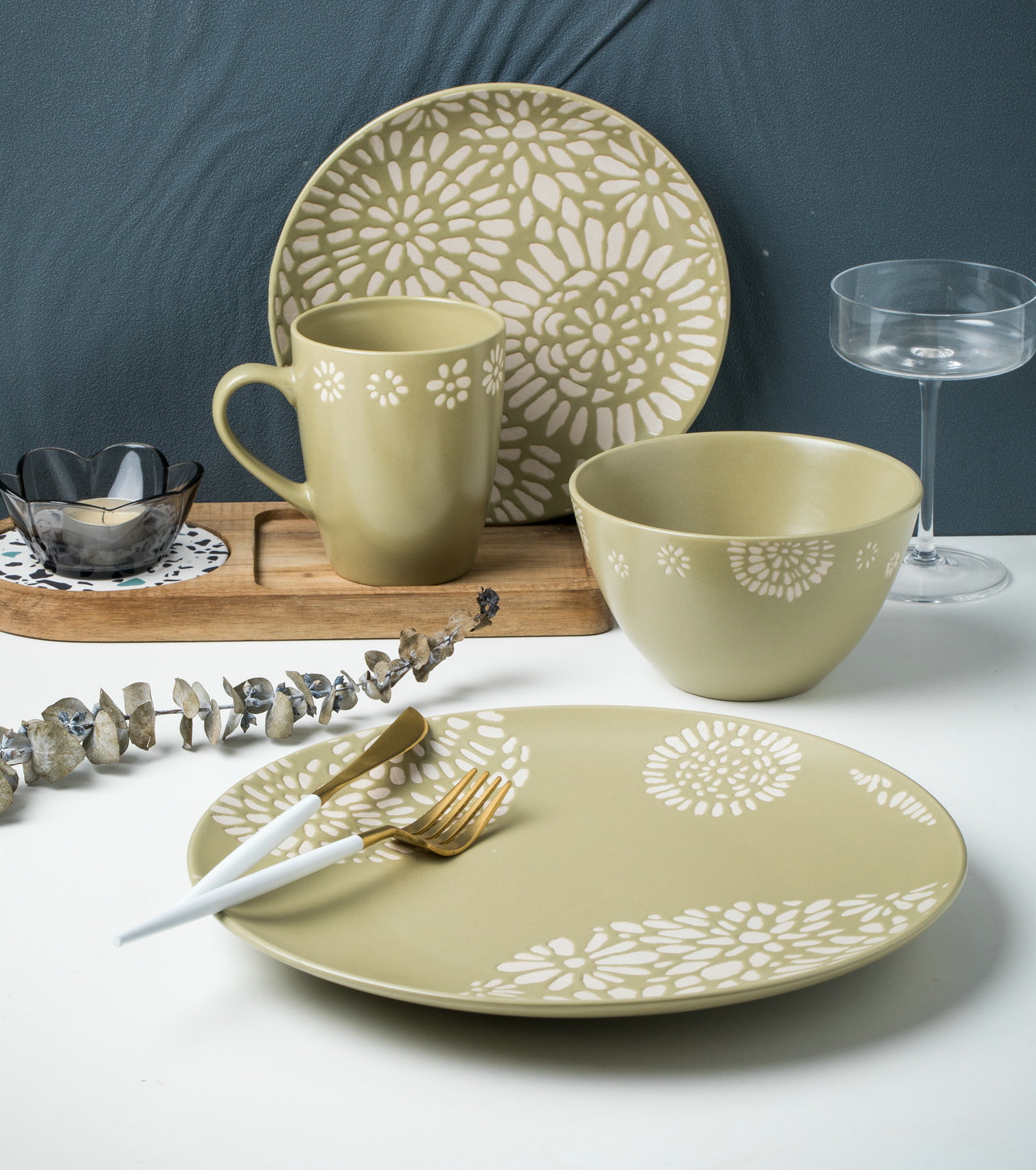 stoneware dinnerware set QX