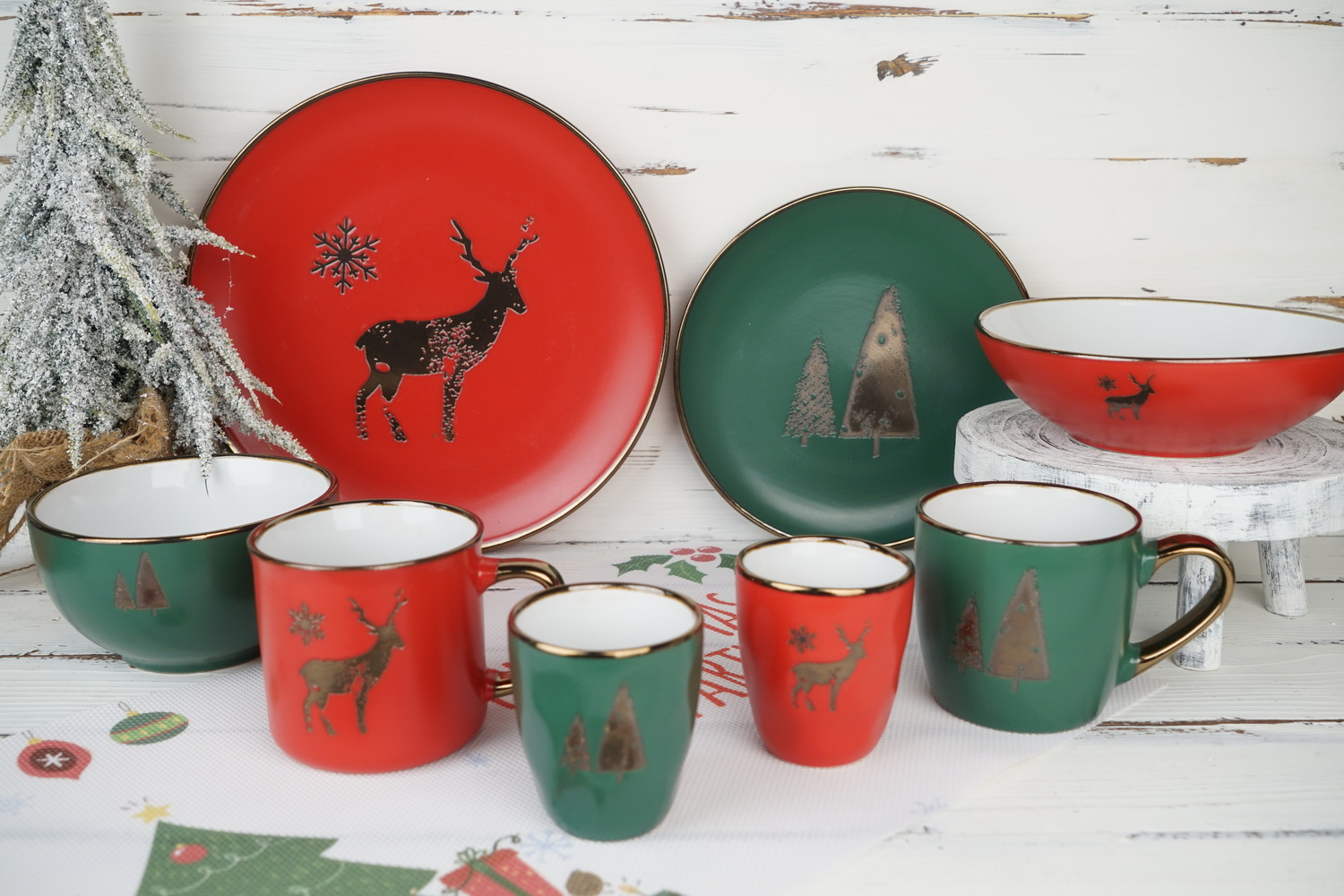 stoneware dinnerware set red/green with metallic pattern BH831