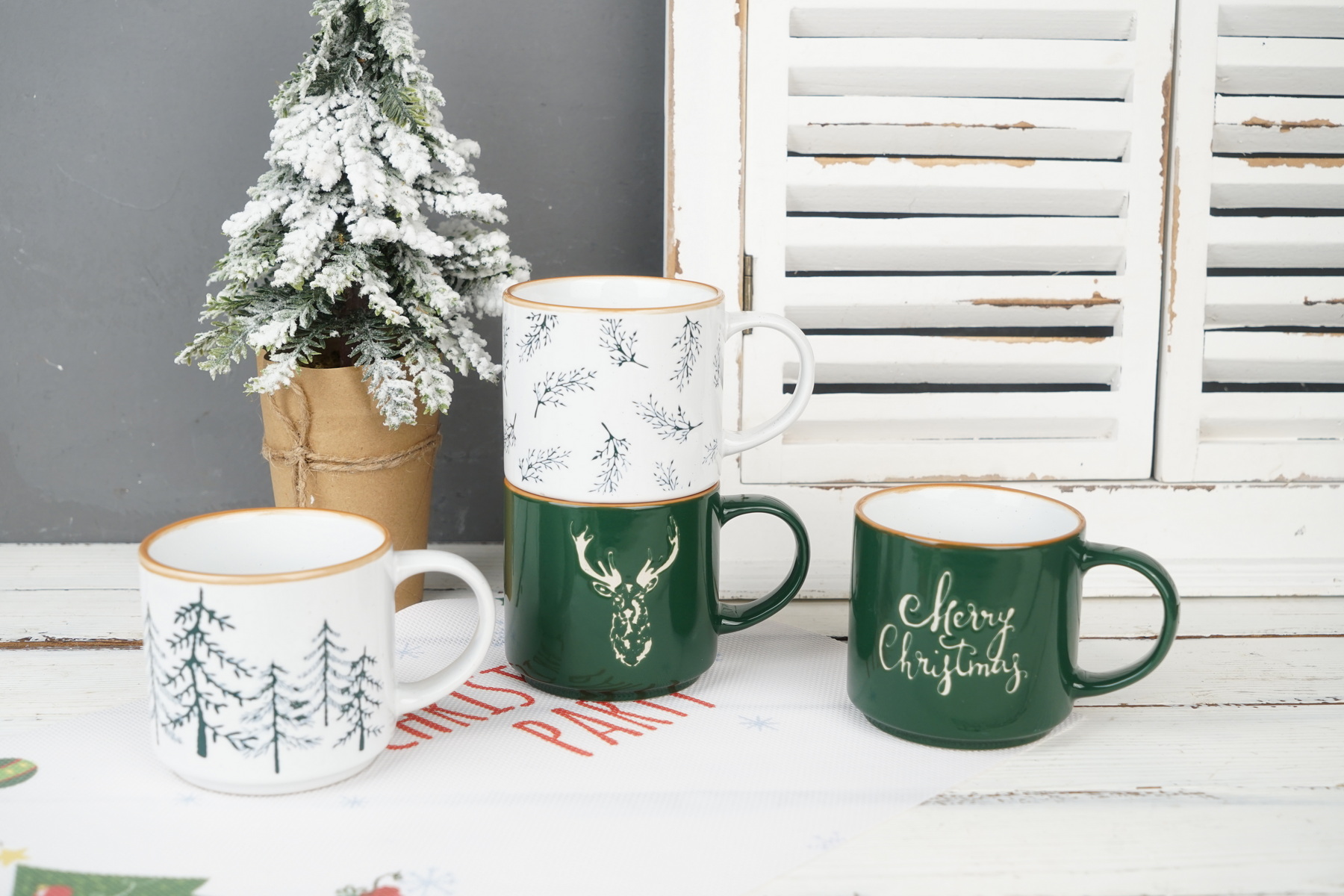 Stoneware mug Christmas pattern LS159