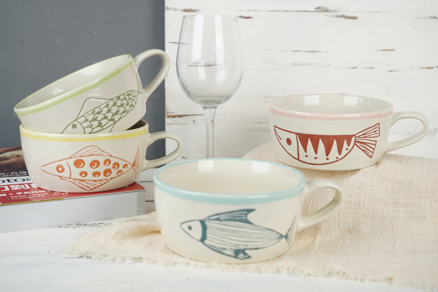 Stoneware mug fish design LS164
