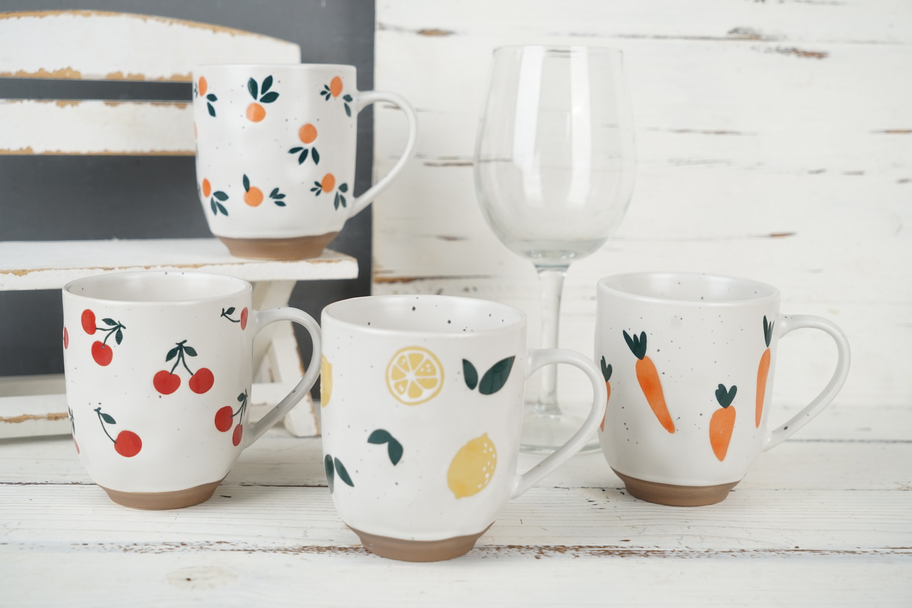 Stoneware mug fruit design LS165