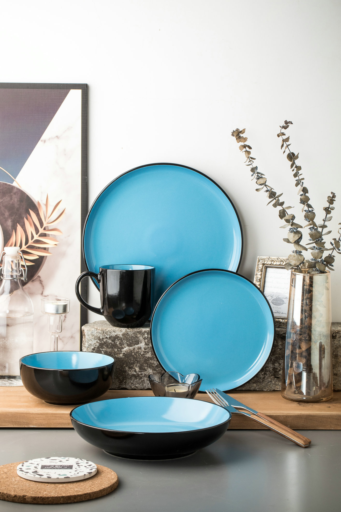 Stoneware dinnerware set QX