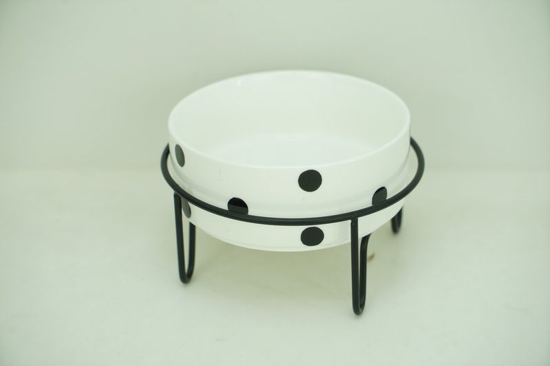 1x new bone china 400ml pet bowl with iron holder PE9047