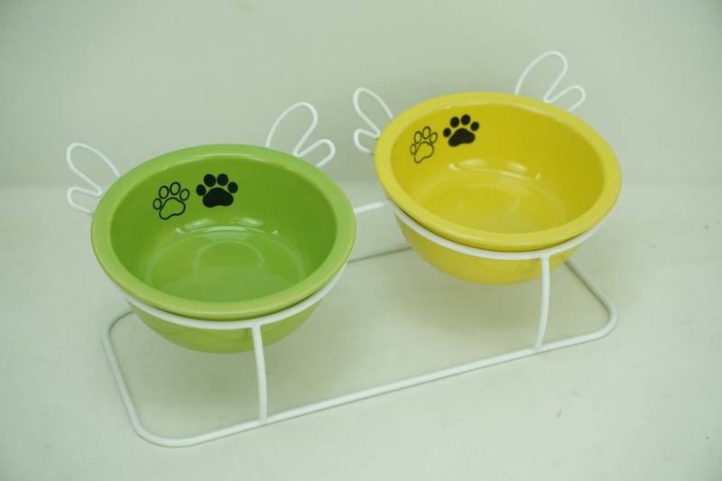 2x stoneware  250ml pet bowl with cartoon shaped iron holder   PE9065